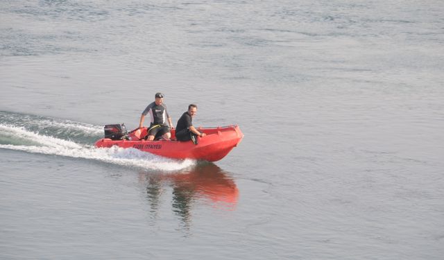 Şırnak'ta Dicle Nehri'nde akıntıya kapılan 2 kişi kurtarıldı