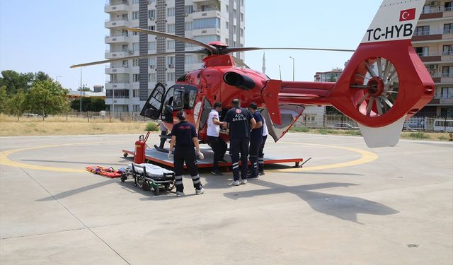 Diyarbakır'da ambulans helikopter kazada yaralanan 79 yaşındaki kadın için havalandı