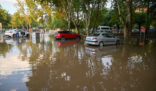 Gaziantep'te sağanak etkili oldu