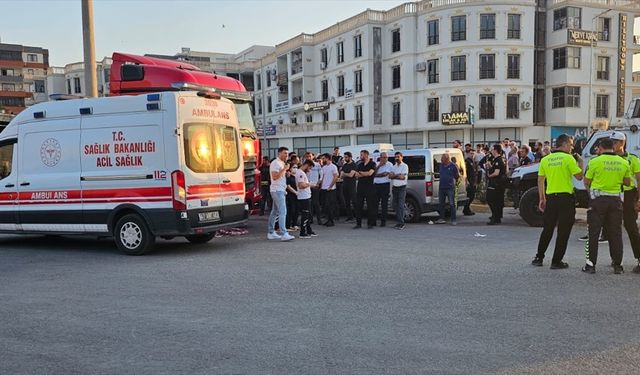 Mardin'de tırın çarptığı kişi öldü