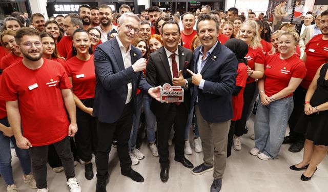 MediaMarkt, Türkiye'de 100'üncü mağazasını açtı