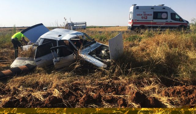 Şanlıurfa'da şarampole devrilen otomobildeki 3 kişi yaralandı