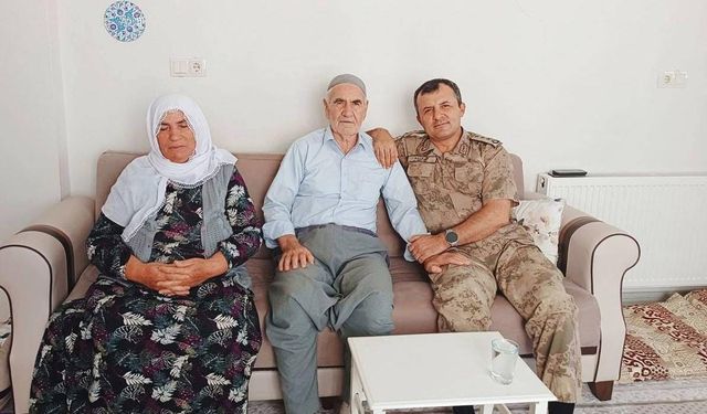 Adıyaman İl Jandarma Komutanı Uz'dan şehit ailelerine ziyaret