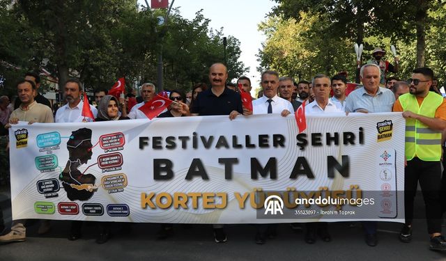 Batman'da Düzenlenecek Festivaller İçin Kortej Yürüyüşü Yapıldı