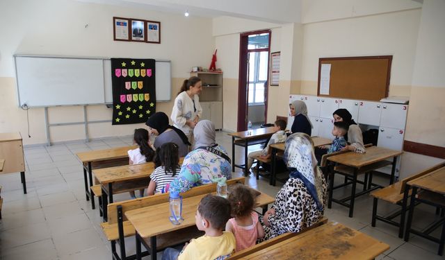 Depremlerden etkilenen Şanlıurfa'nın eğitim altyapısı yeni okullarla güçlendiriliyor