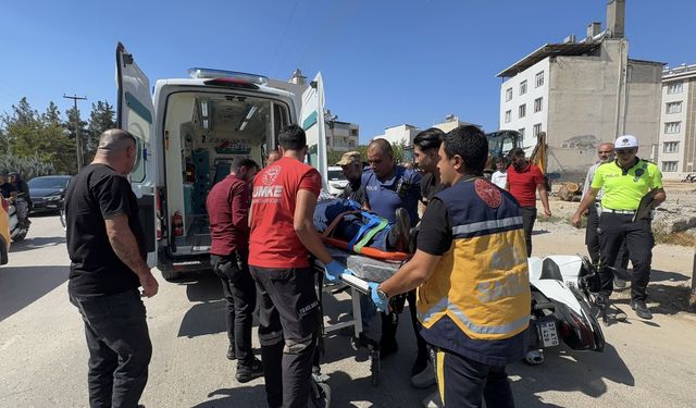 Kilis'te 2 motosikletin çarpıştığı kazada 2 kişi yaralandı