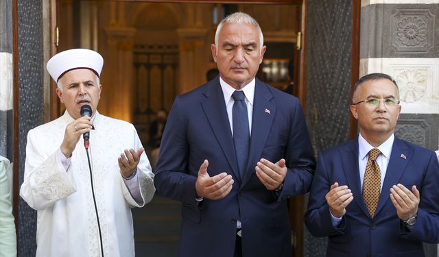 Kültür ve Turizm Bakanı Ersoy, Gaziantep'te cami açılışına katıldı