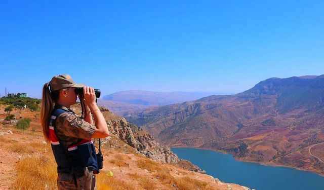 Siirt'te fıstık hırsızlığına karşı jandarmadan dronla denetim