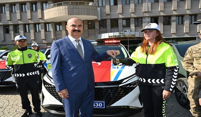 Batman'da 19 Yeni Araç Polis ve Jandarmaya Teslim Edildi