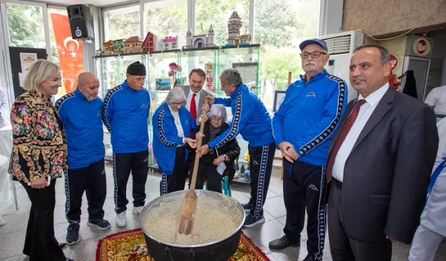 Bursa Büyükşehir yaşlılara moral verdi