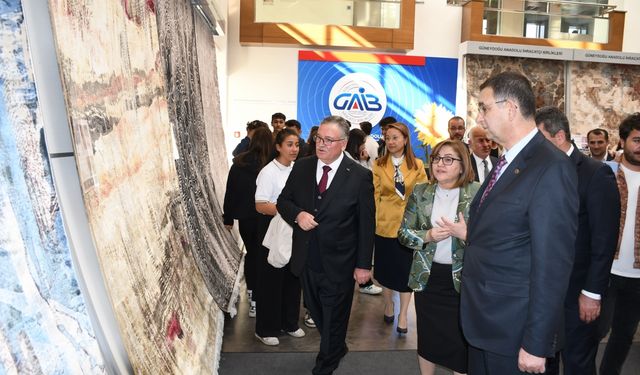 Gaziantep'te "10. Makine Halısı Tasarım Yarışması"