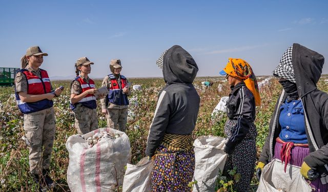 Kadın astsubaylar, erken yaşta ve zorla evliliklerin önüne geçmek için sahada