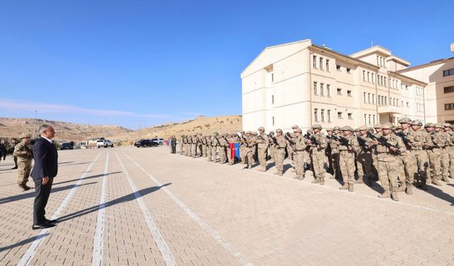 Mardin Valisi Tuncay Akkoyun'dan jandarma ve polise ziyaret