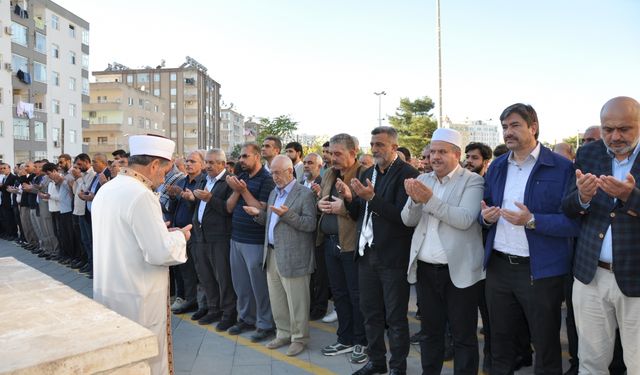 Mardin'de Yahya Sinvar için gıyabi cenaze namazı kılındı