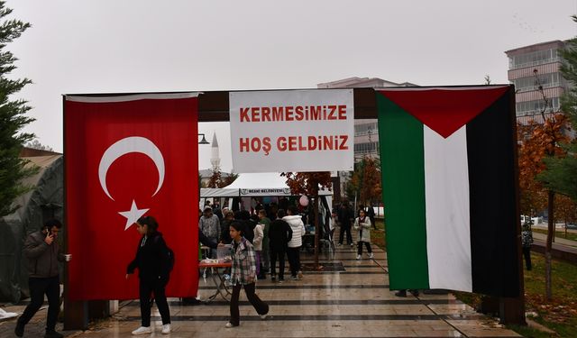 Adıyaman’da Filistin için yardım kermesi düzenlendi