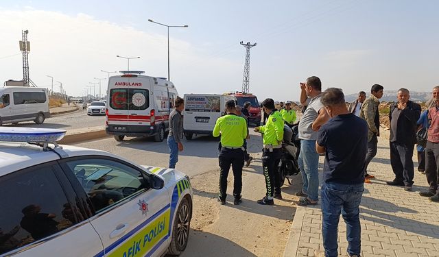 Adıyaman'da minibüsle çarpışan motosikletin sürücüsü yaralandı