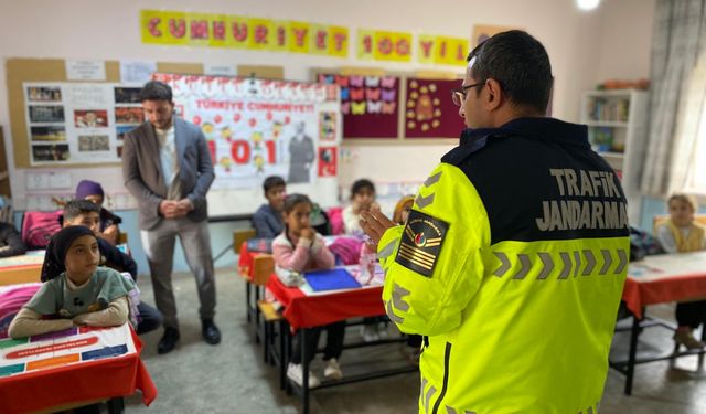 Hasankeyf'te Miniklere Trafik Dersi