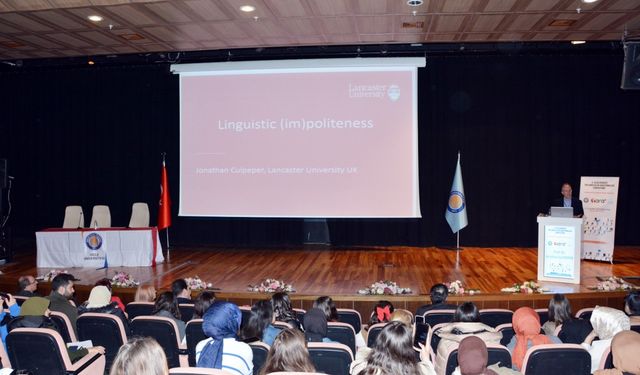 Diyarbakır'da "2. Uluslararası Toplumdilbilim Araştırması Sempozyumu" başladı