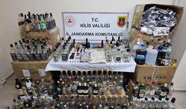 Kilis'te kaçak içki operasyonunda 2 şüpheli yakalandı