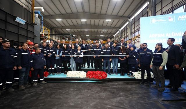 Sanayi ve Teknoloji Bakanı Kacır, Diyarbakır'da fabrika açılışında konuştu: