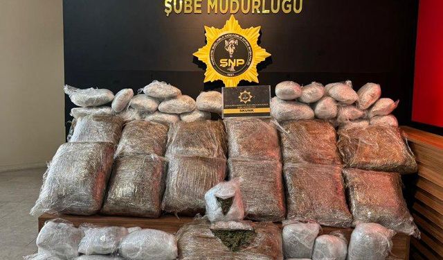 Şanlıurfa'da 76 kilo 550 gram sentetik uyuşturucu ele geçirildi