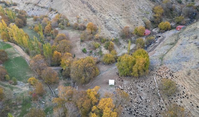 Şırnak'ta güz renklerinin hakim olduğu doğa dronla görüntülendi