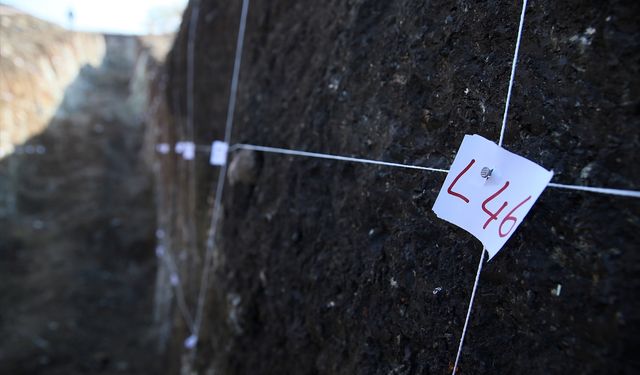 Türkiye'de 100'ün üzerinde bilim insanı 132 diri fayı inceliyor