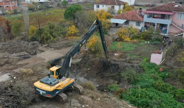 Balıkesir’de dere yatakları temizleniyor