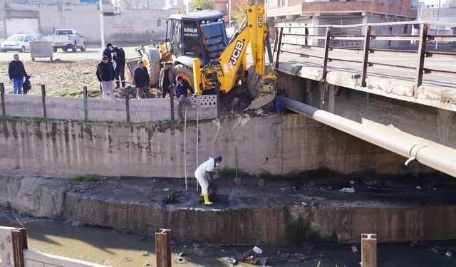 İluh Deresi'ndeki Tıkanıklık Sorunu Bir Günde Çözüldü