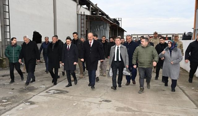 Batman Valisi, Yangında Zarar Gören Mobilya Fabrikasını Ziyaret Etti