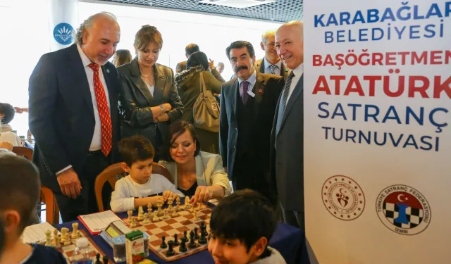 İzmir'de Atatürk adına satranç turnuvası