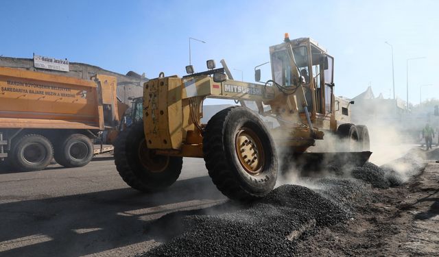 Mardin'de sanayi sitesinin bozuk yolları onarıldı