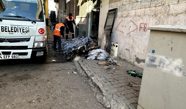 Şanlıurfa'da çıkan yangında 5 kişi dumandan etkilendi