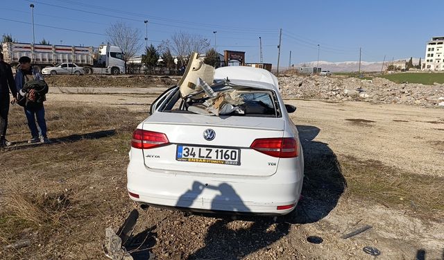 Adıyaman'da tırla çarpışan otomobilin sürücüsü yaralandı