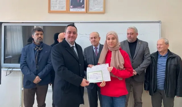 Edirne Keşan’da öğrencilerin karne heyecanını protokol paylaştı