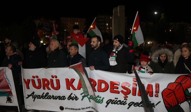 Gazze'deki ateşkes anlaşması Diyarbakır'da kutlandı