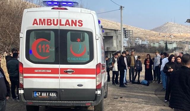 Mardin'de otomobil ile motosikletin çarpıştığı kazada 2 kişi yaralandı