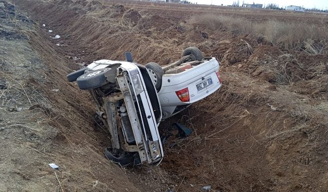 Şanlıurfa'da iki otomobilin çarpıştığı kazada 4 kişi yaralandı