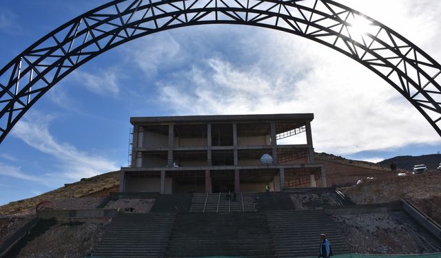 Terörden arındırılan "Cehennem Deresi Kanyonu" cam seyir terasıyla turizmin gözdesi olacak