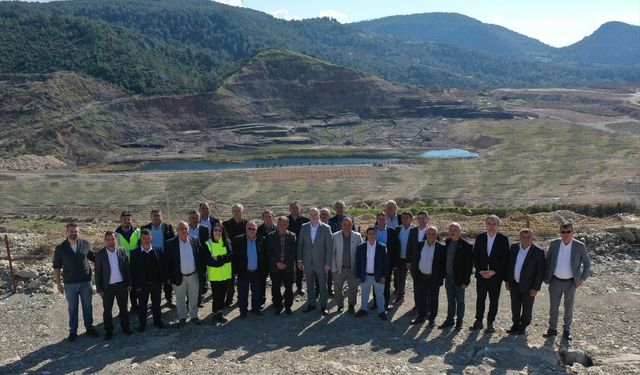 Yeniköy Kemerköy Enerji Hüsamlar eski maden sahasına muhtarlar fidan dikti