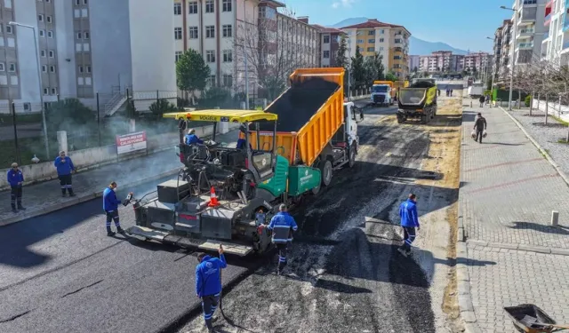 Denizli'de caddeler yenileniyor