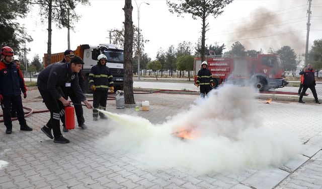 Mardin OSB'de yangın eğitimi ve tahliye tatbikatı gerçekleştirildi