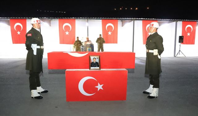 Şırnak'ta Pençe-Kilit Operasyonu bölgesinde şehit olan asker için tören düzenlendi