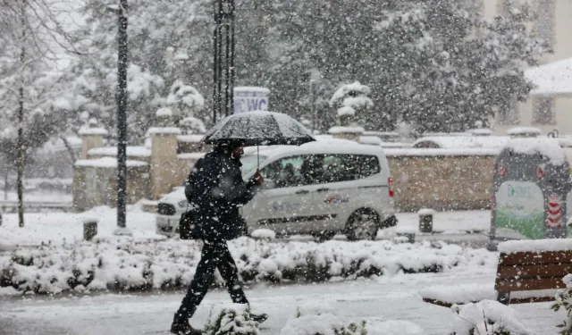 Batman'da Eğitime Kar Engeli: Okullar Tatil Edildi!