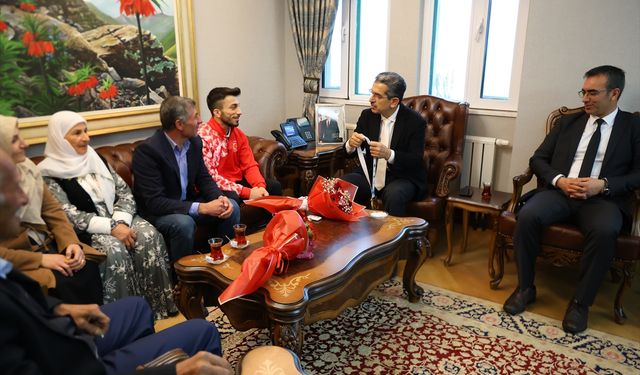 Avrupa Halter Şampiyonası'nda altın madalya kazanan Harun Algül, Şırnak'ta coşkuyla karşılandı