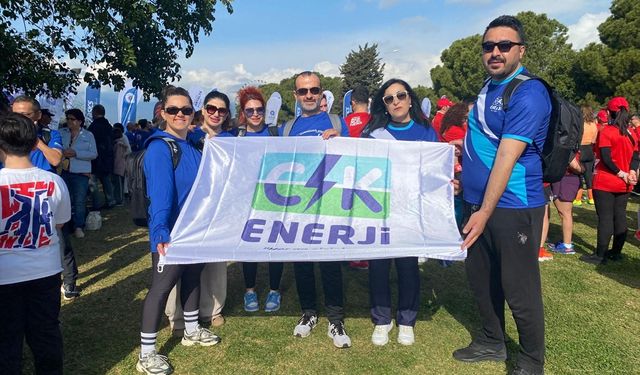 CK Enerji, 80 kişilik koşu takımıyla Runtalya Maratonu'nda yer aldı