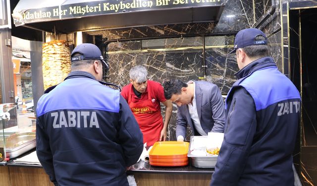 Kilis'te dönerciler denetlendi