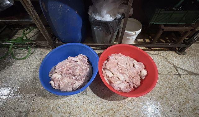 Kilis'te hijyen kurallarına uymayan döner imalathanesi kapatıldı