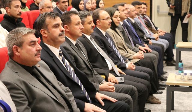 Siirt'te Turizm Haftası kapsamında panel düzenlendi