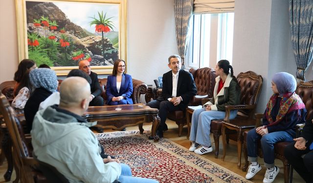 Şırnak'ta "Kütüphane Haftası"nda en çok kitap okuyanlar ödüllendirildi